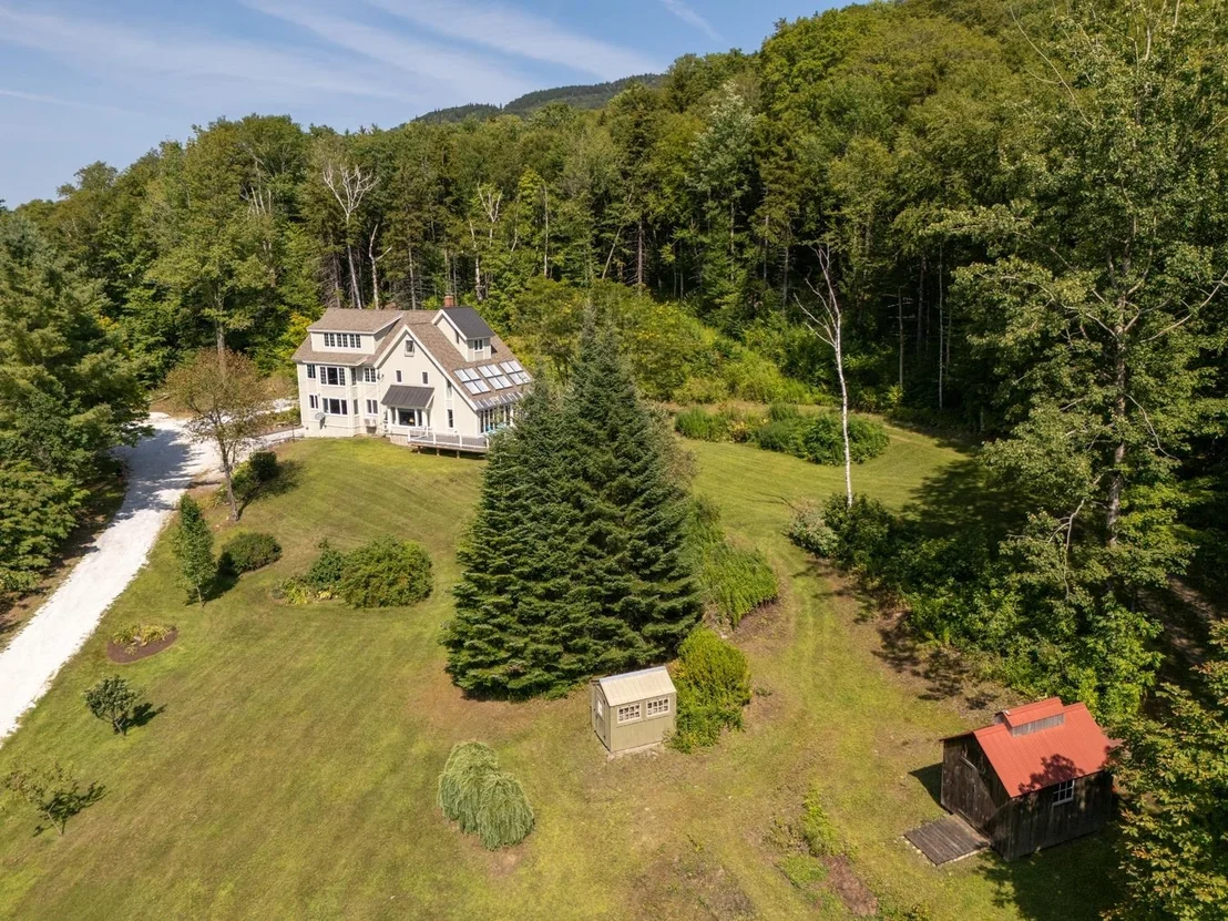 Photo of 2744 Danby Mountain