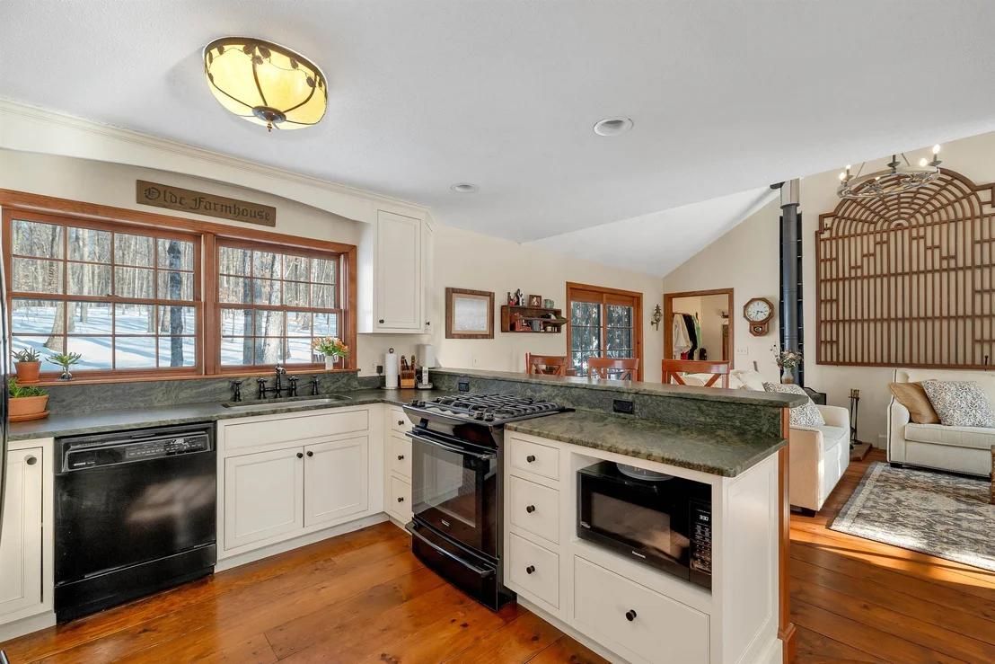 Photo of 9 Birchview