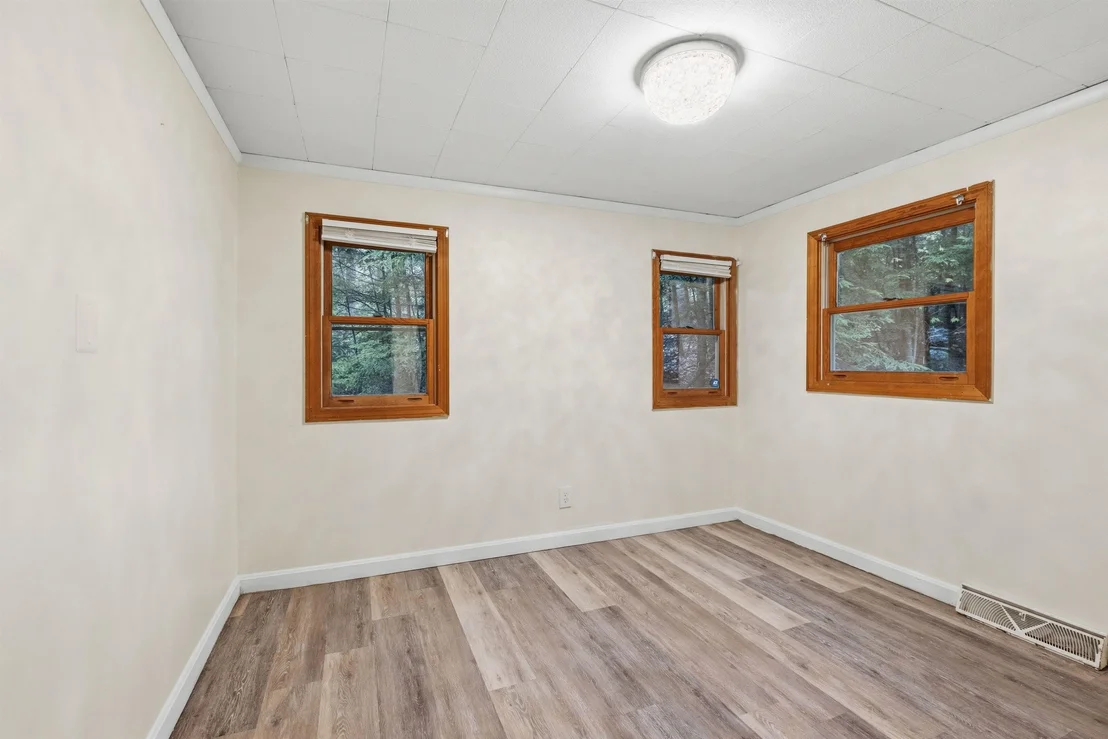 Photo of 111 Fox