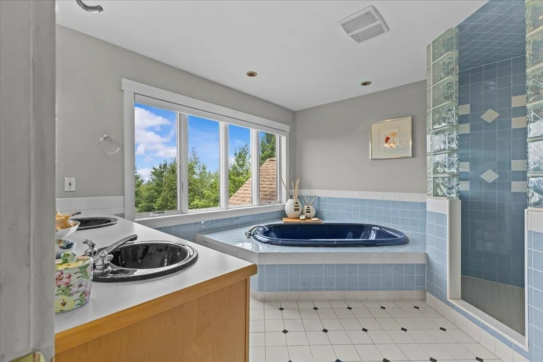 Photo of 340 Worcester Ridge
