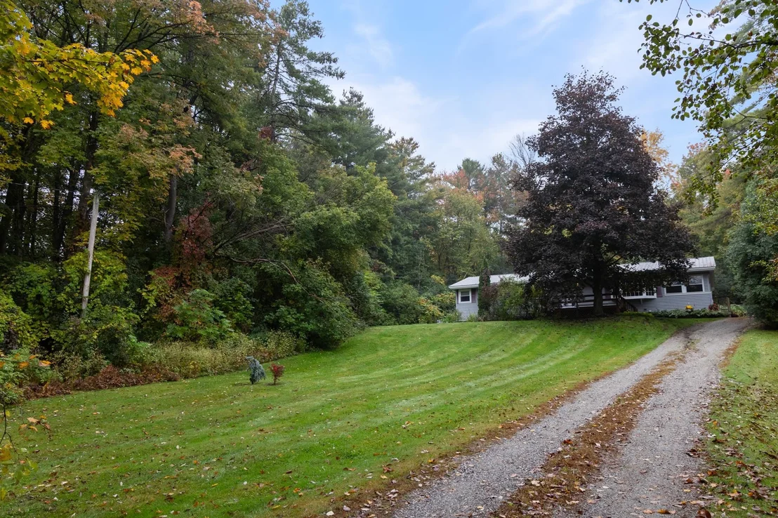 Photo of 9042 Williston