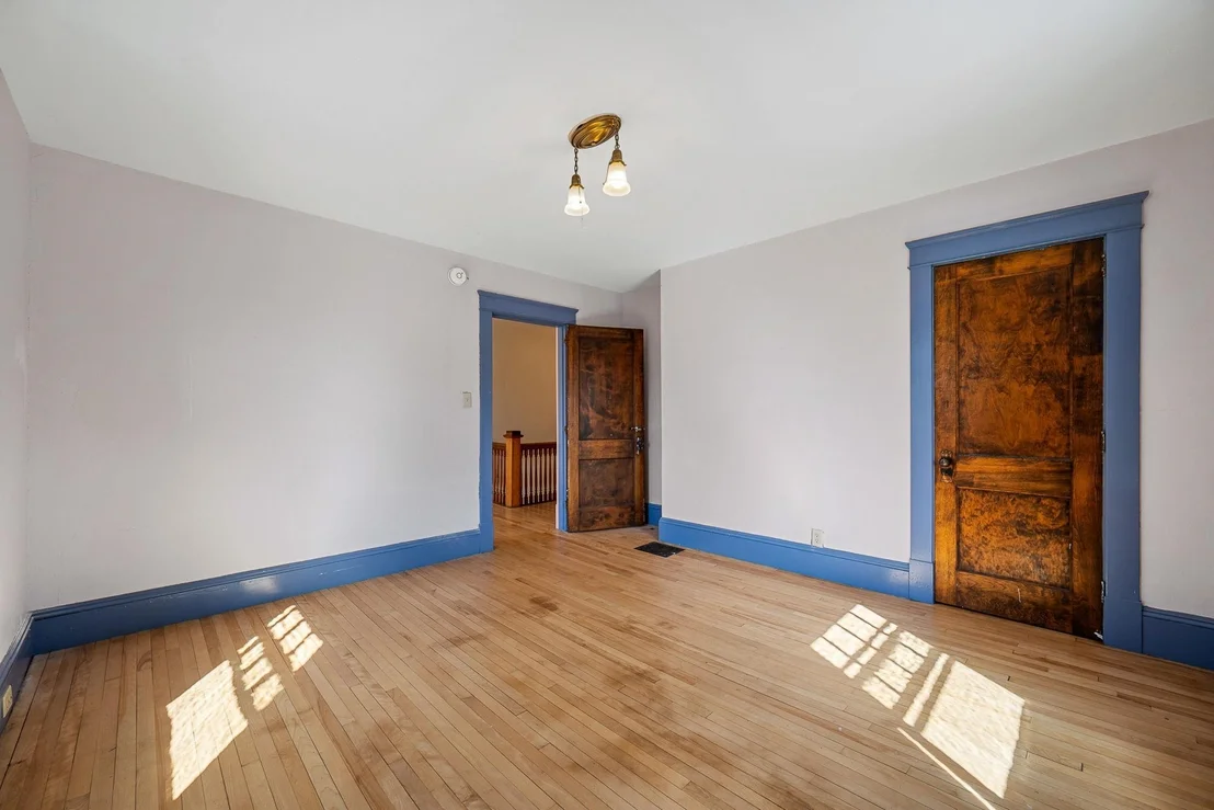 Photo of 173 Central