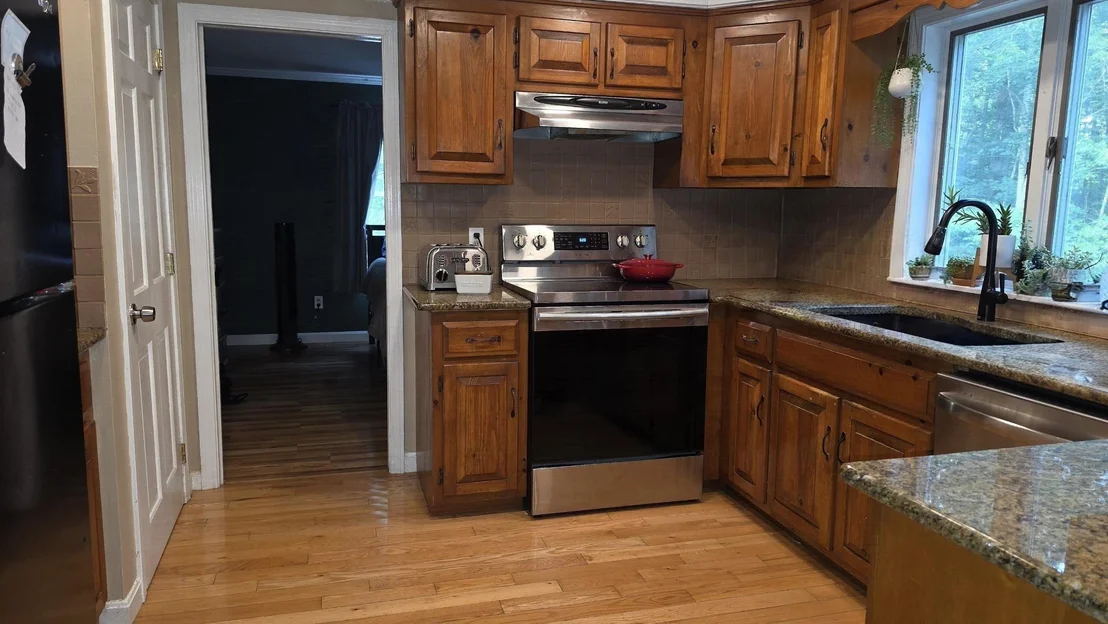 Photo of 2 Greenleaf