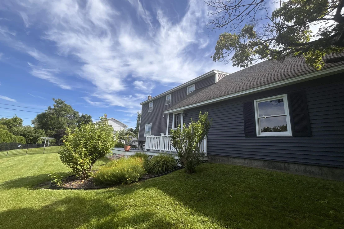 Photo of 20 Edgewood