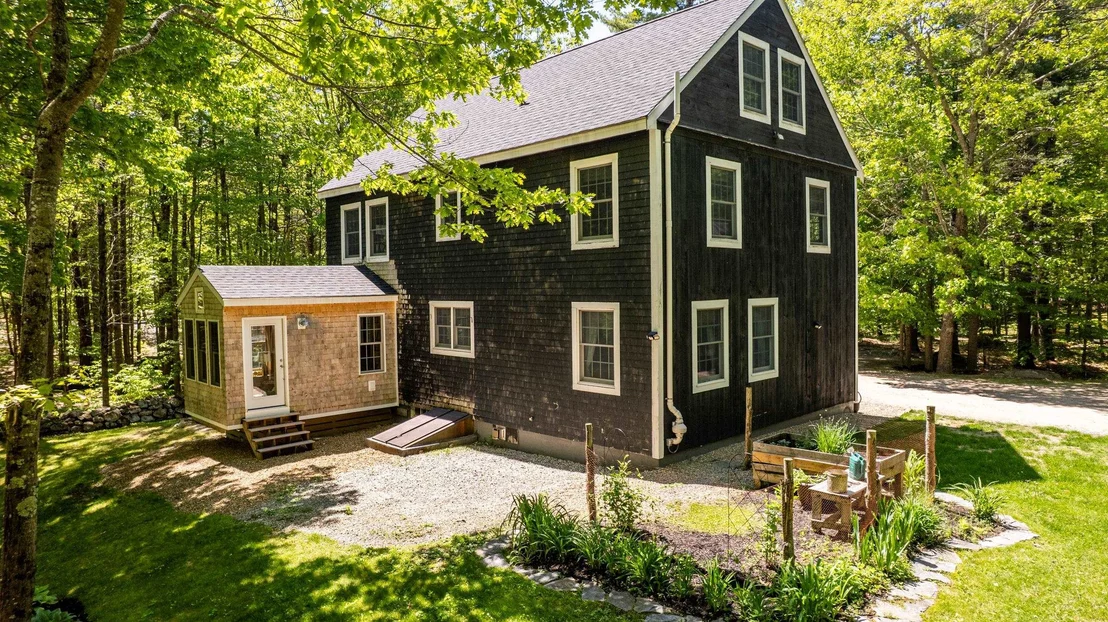 Photo of 338 Middleton