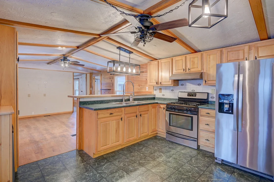 Photo of 331 Lamplighter