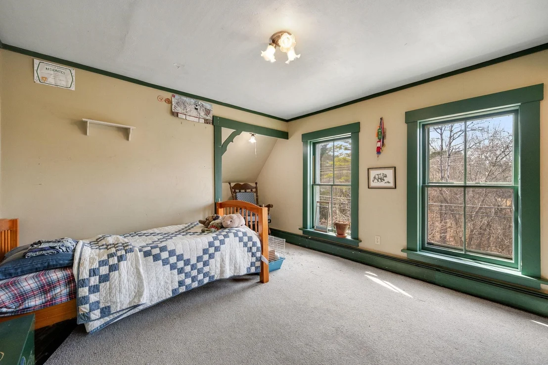 Photo of 546 Anderson