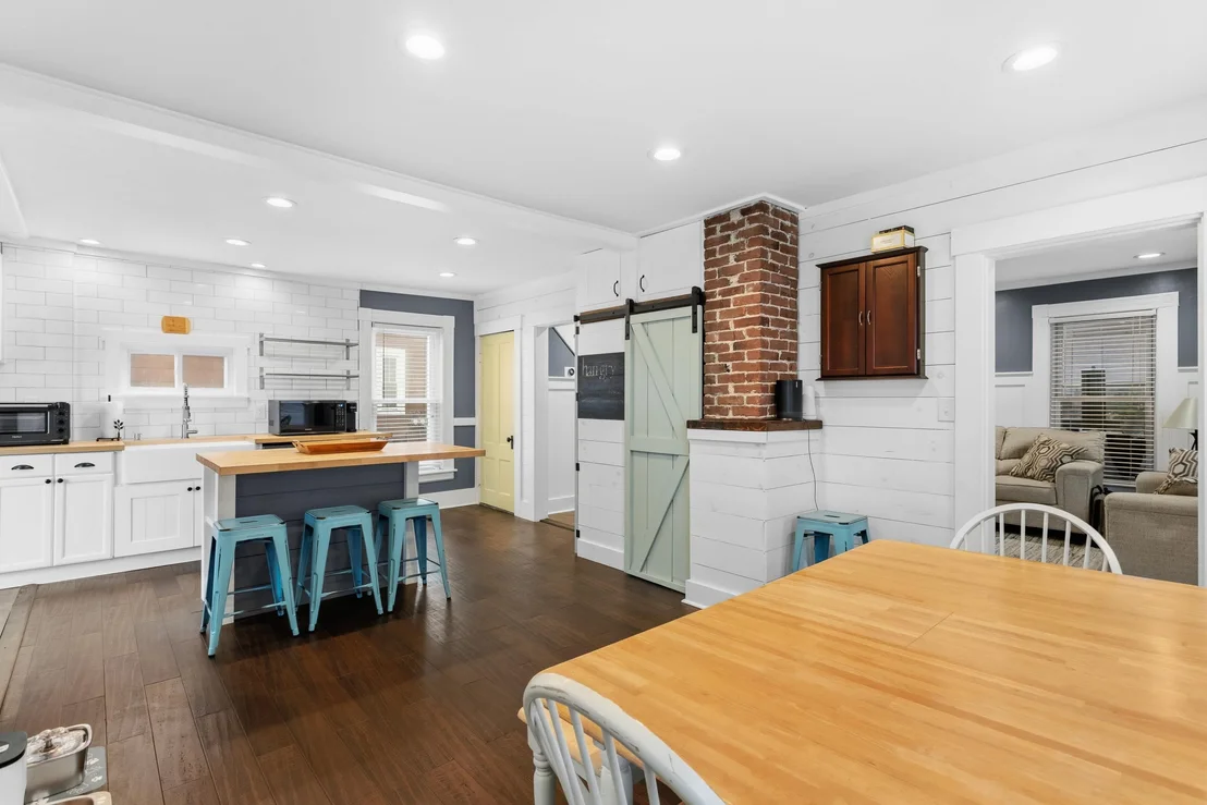 Photo of 2 Cottage