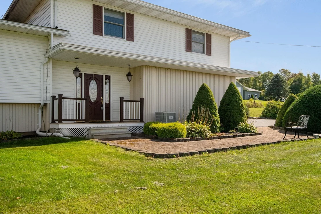 Photo of 210 McLeod