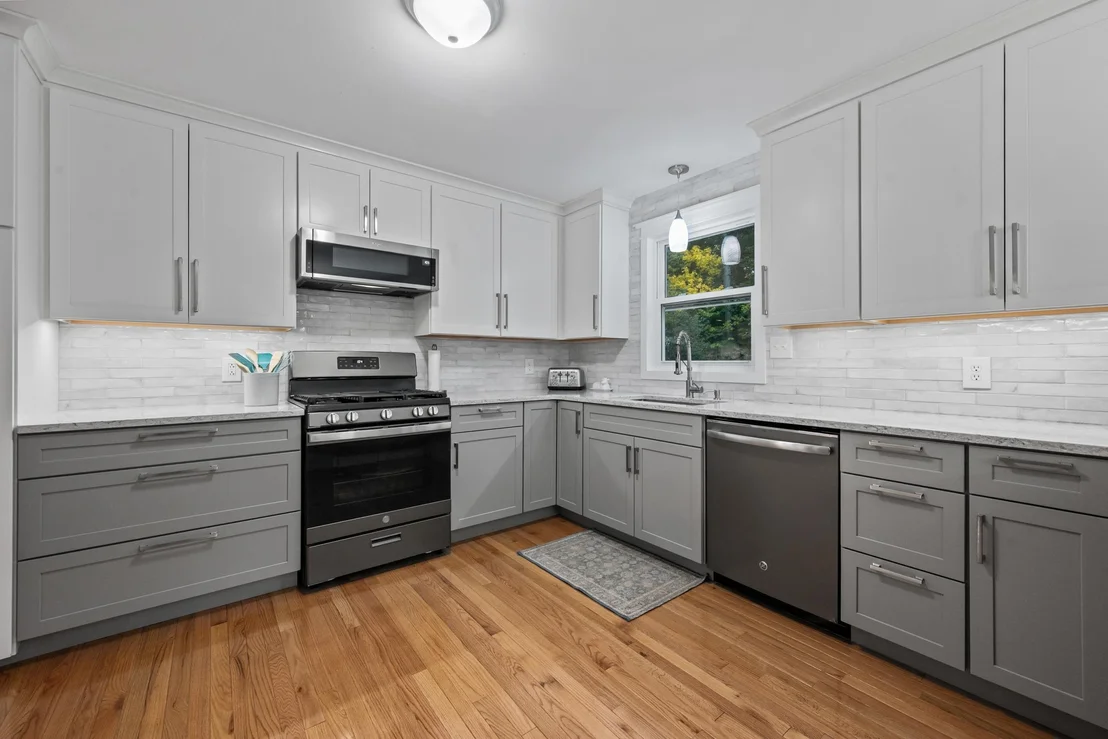 Photo of 42 Crestwood