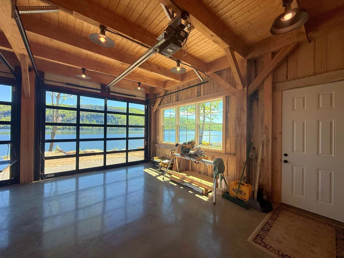 Photo of 1027 South Barton