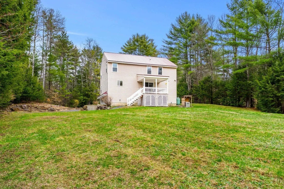 Photo of 496 Loudon