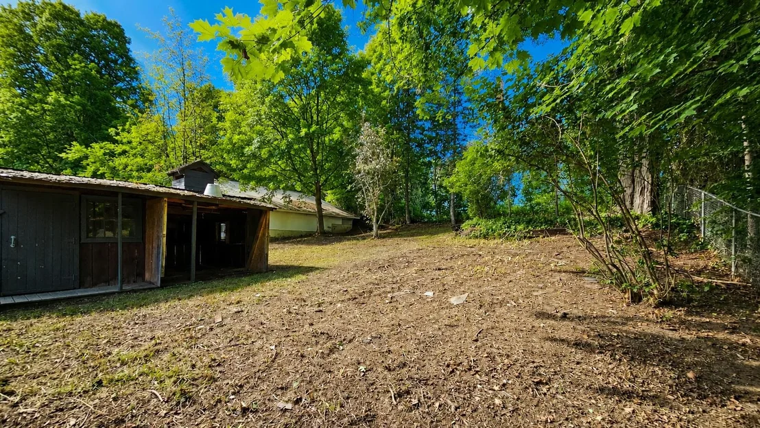 Photo of 40 School