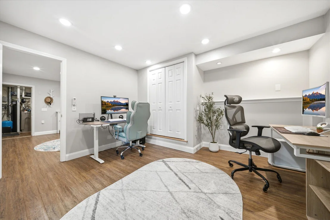 Photo of 107 Hackett Hill