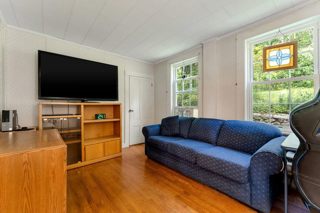 Photo of 373 Perham