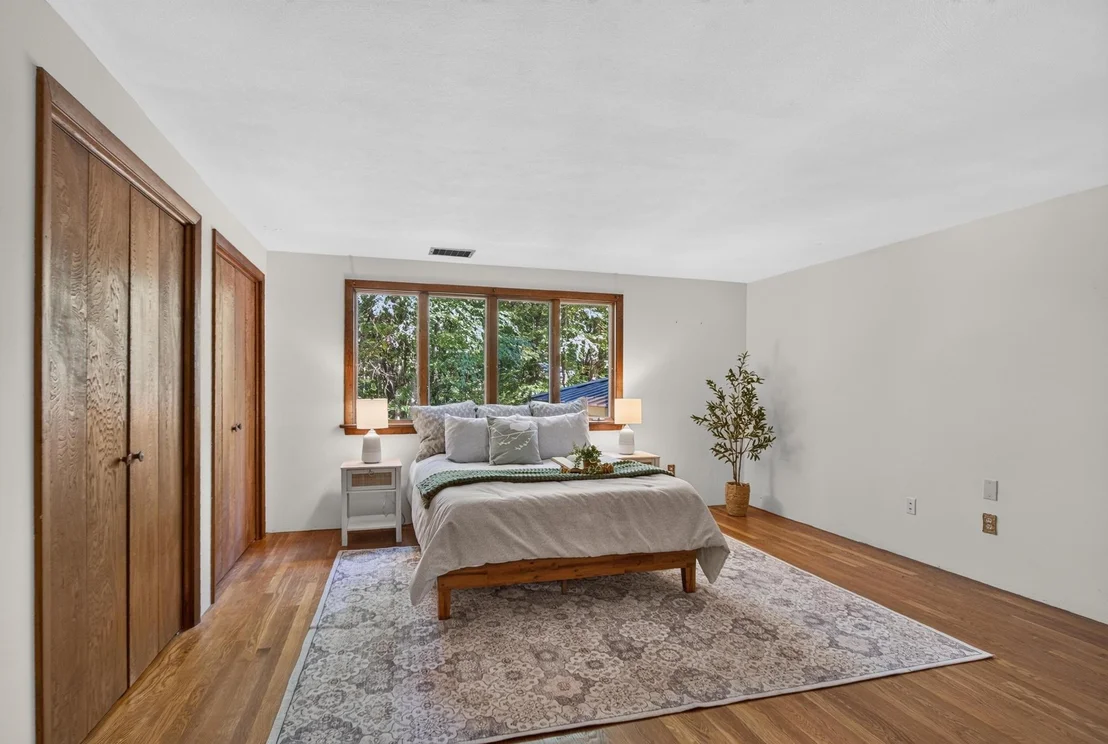 Photo of 14 Pine Knoll
