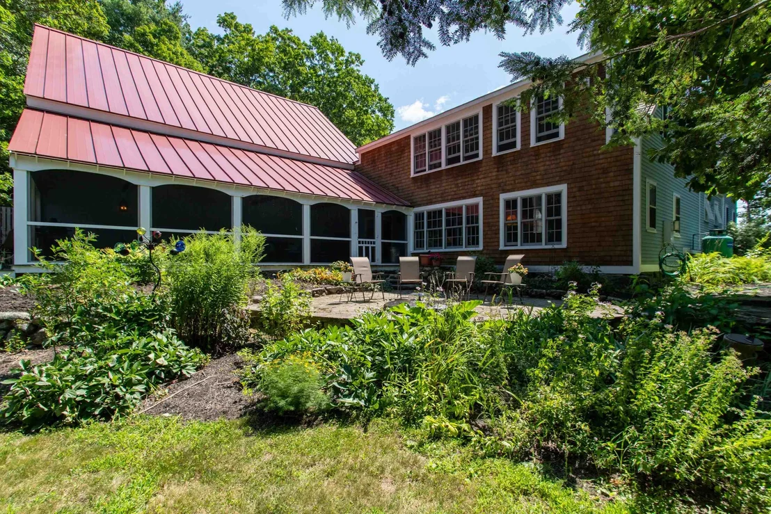 Photo of 83 Walnut