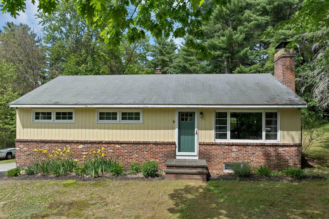 Photo of 14 Squamscott