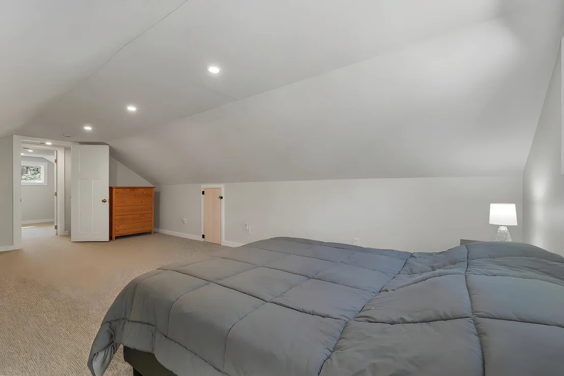 Photo of 84 Maple