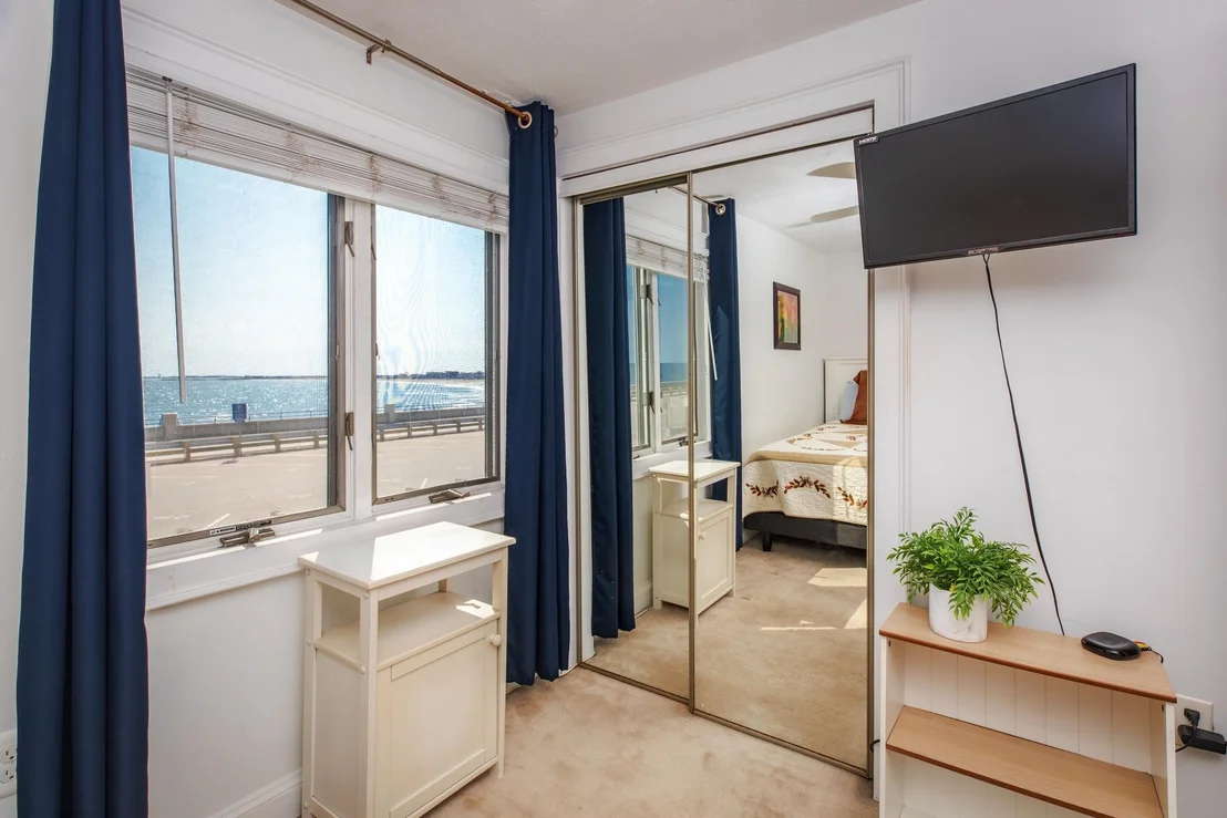 Photo of Unit B7 at 463 Ocean