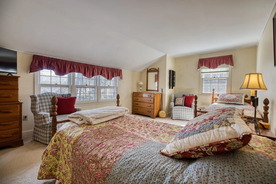 Photo of 11 Robin Acres