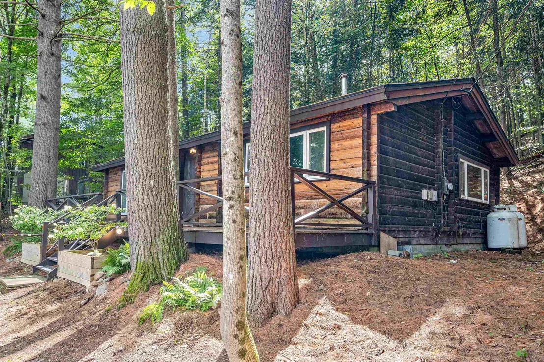 Photo of 17 Middle Pines
