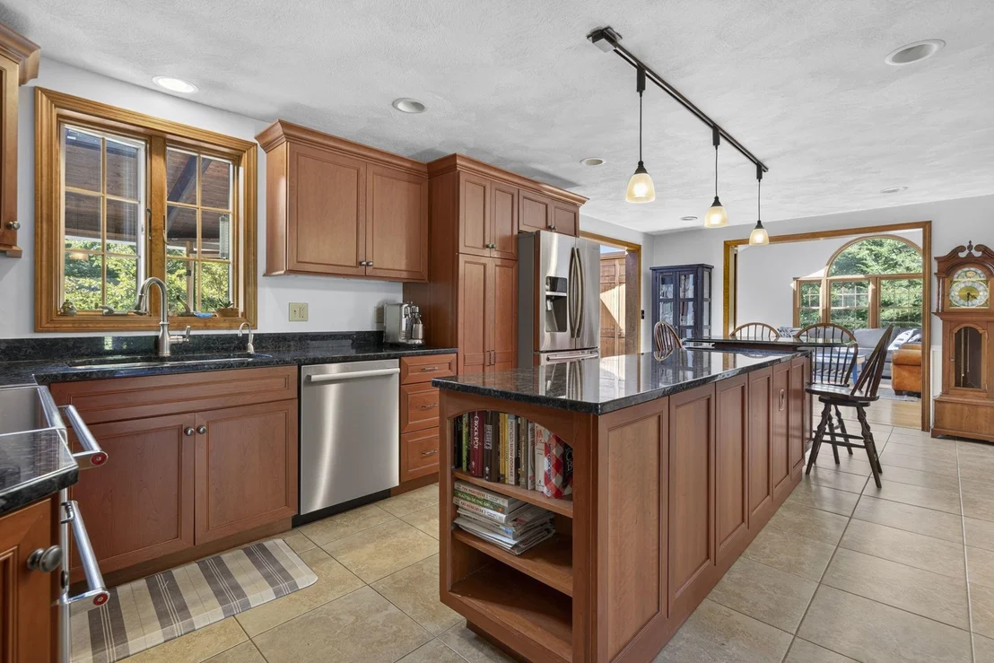Photo of 28 Longview