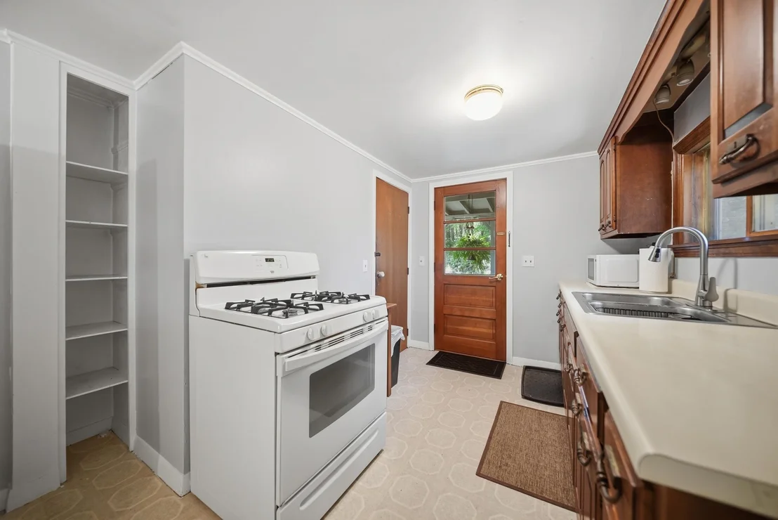 Photo of 545 N State
