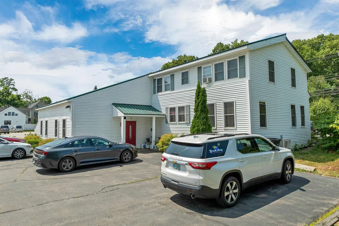 Photo of Unit E at 328 Daniel Webster