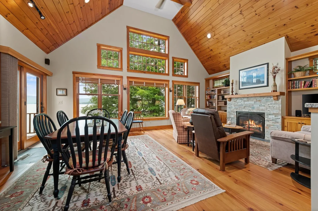 Photo of 33 Arrowhead Point