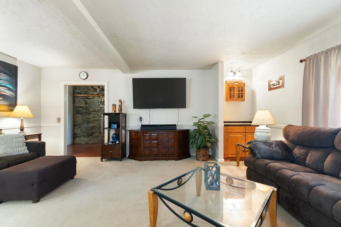 Photo of 13 Brookside