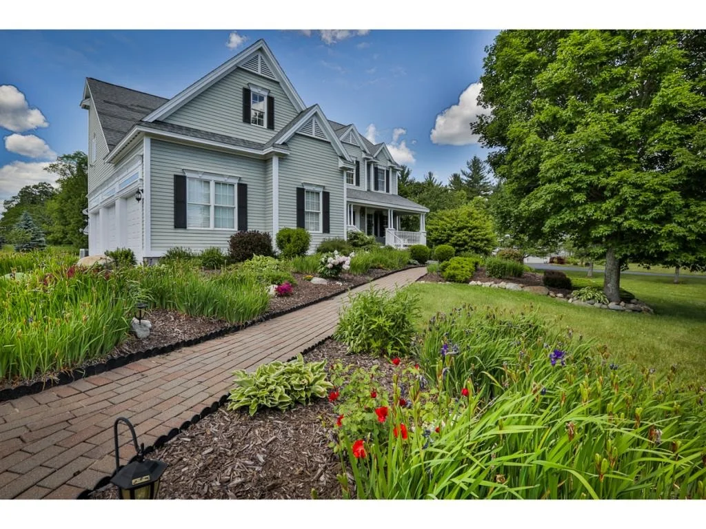 Photo of 357 N Amherst