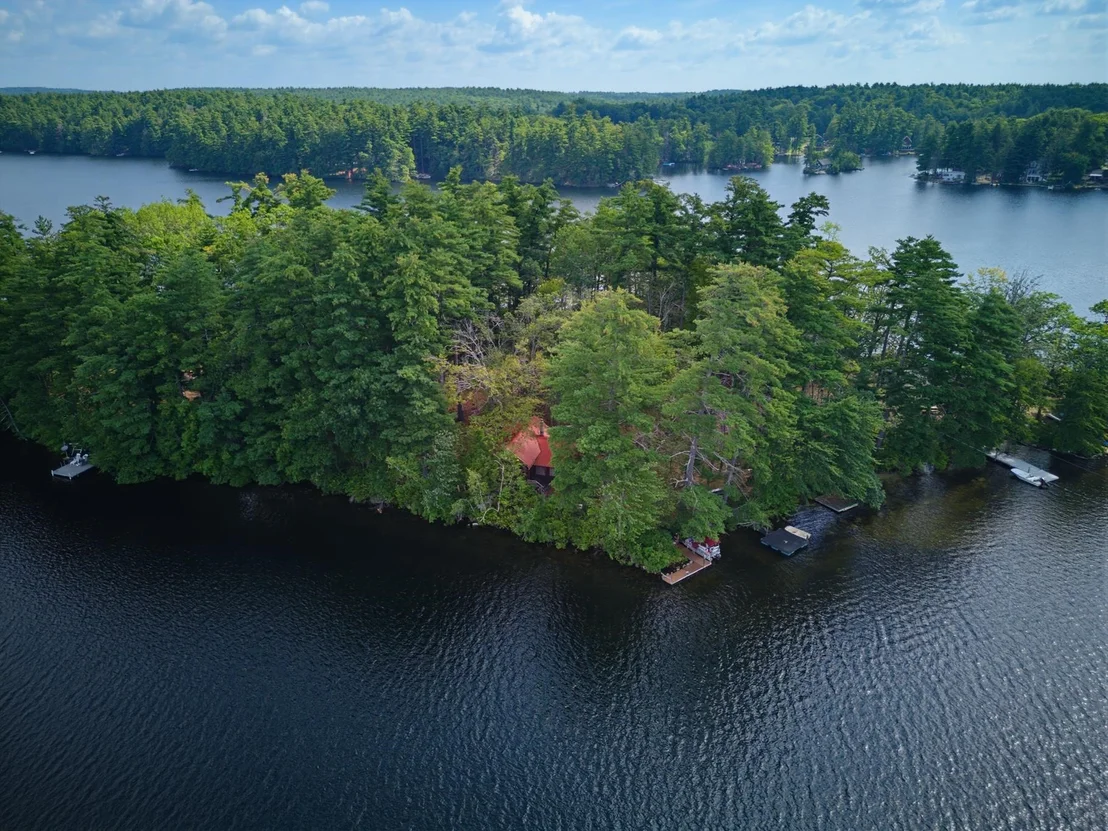Photo of 2 Escumbuit