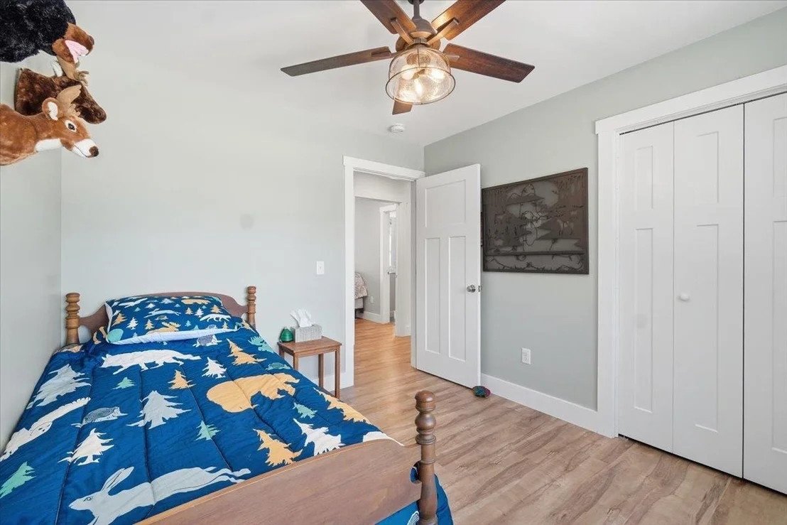 Photo of 1074 Williamson