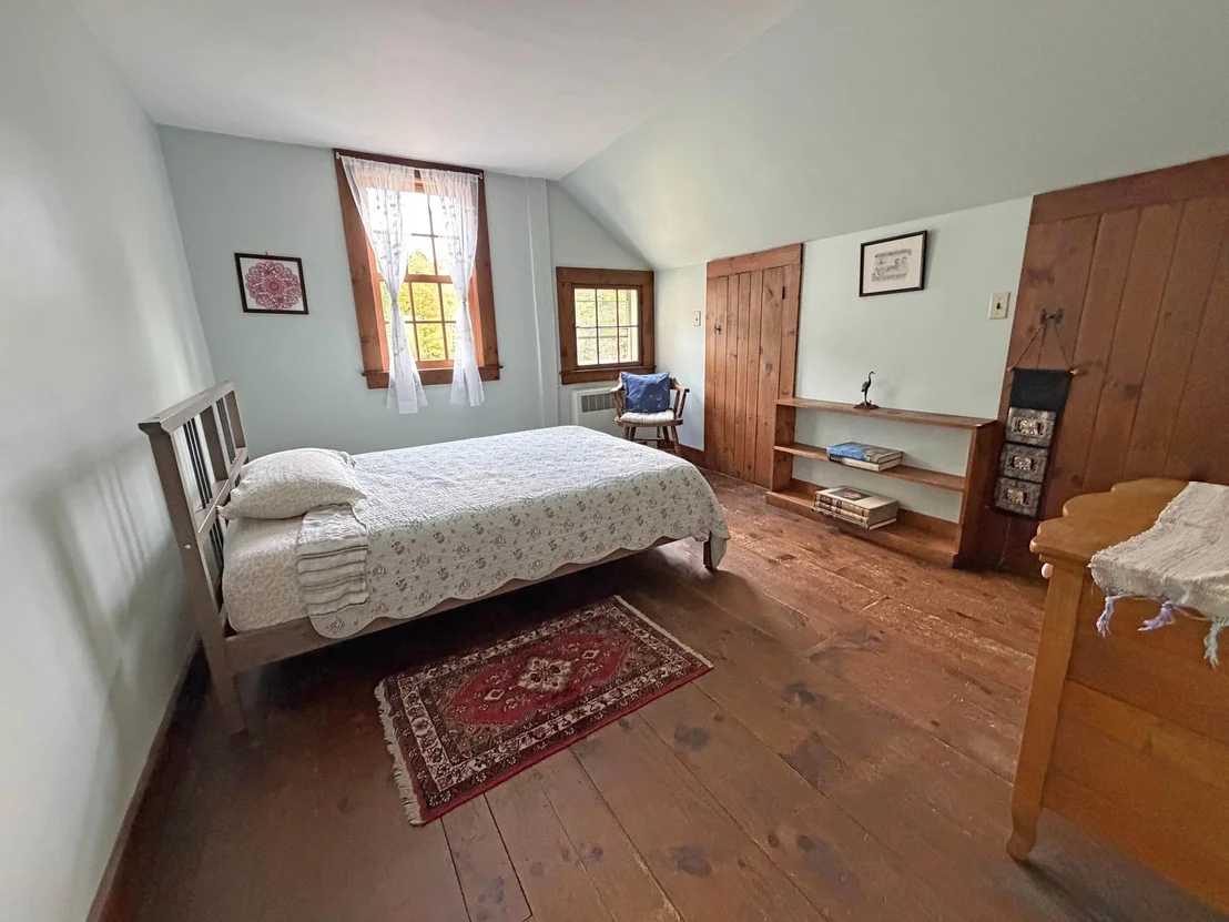 Photo of 220 Hale