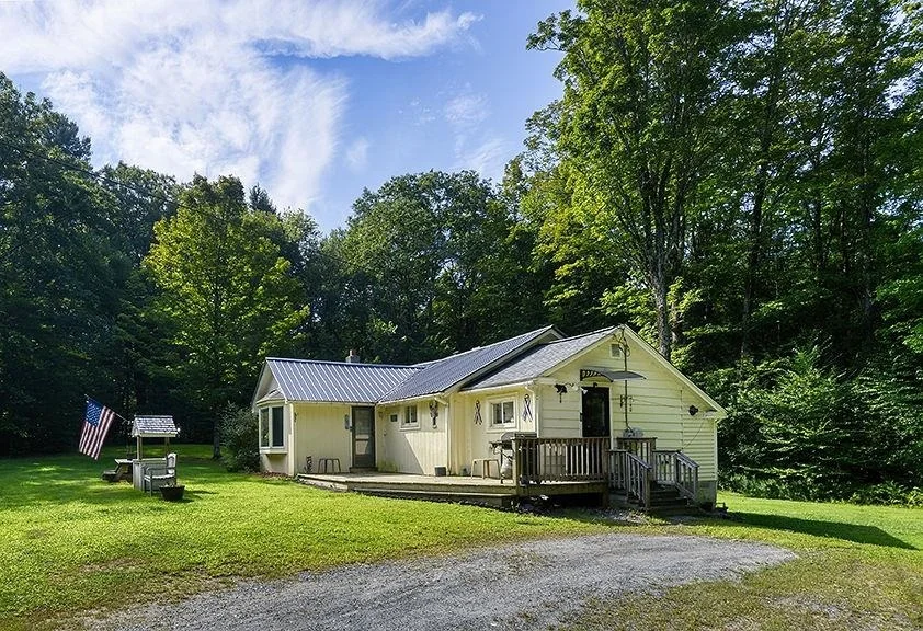 Photo of 552 Valley