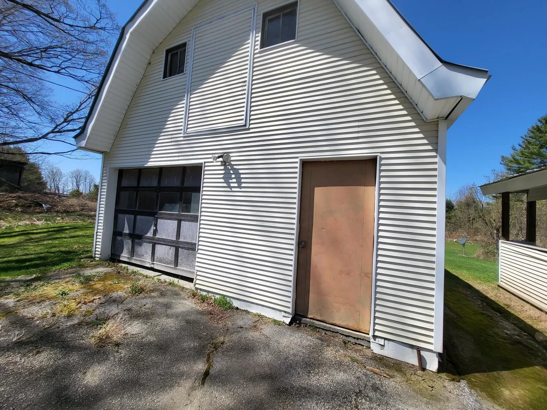 Photo of 1008 Luce