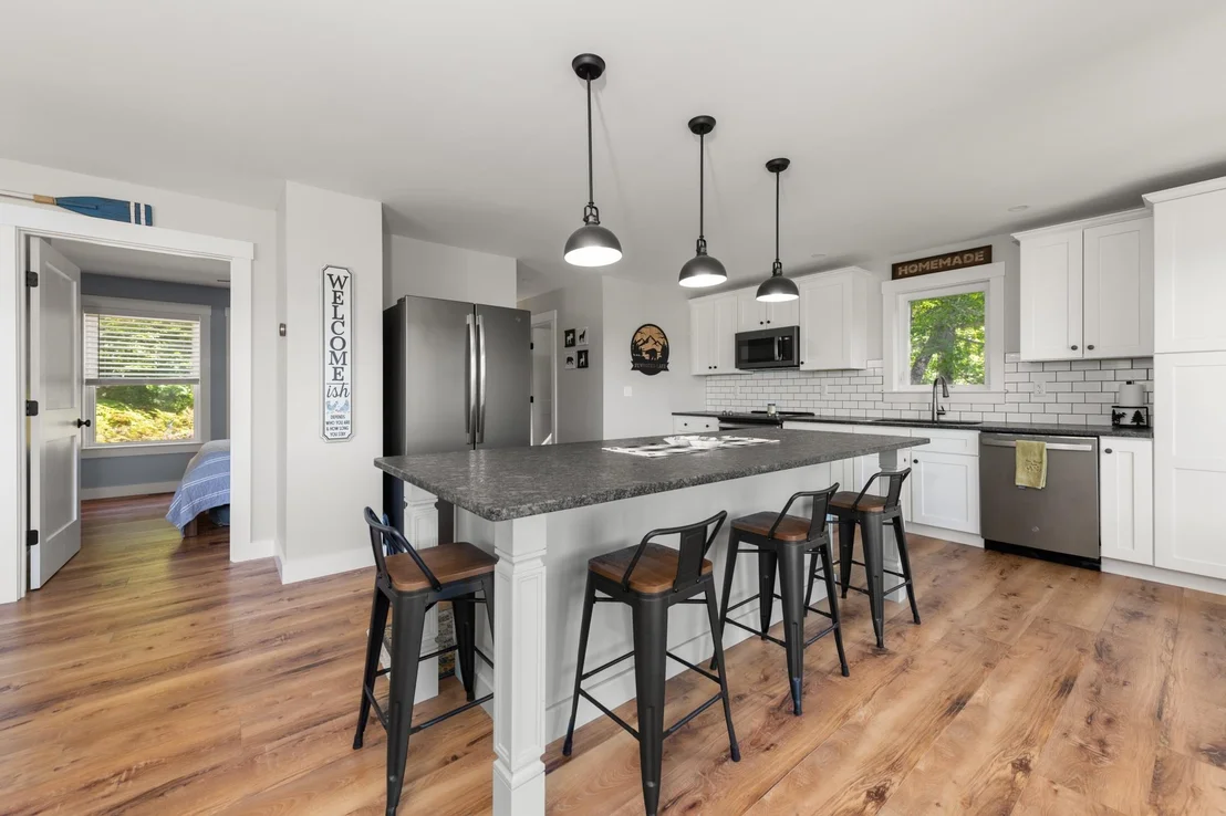 Photo of 140 Hemlock Brook