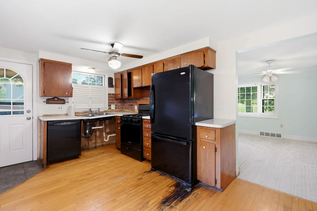 Photo of 98 Conant