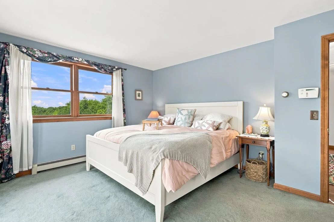 Photo of 656 Highland