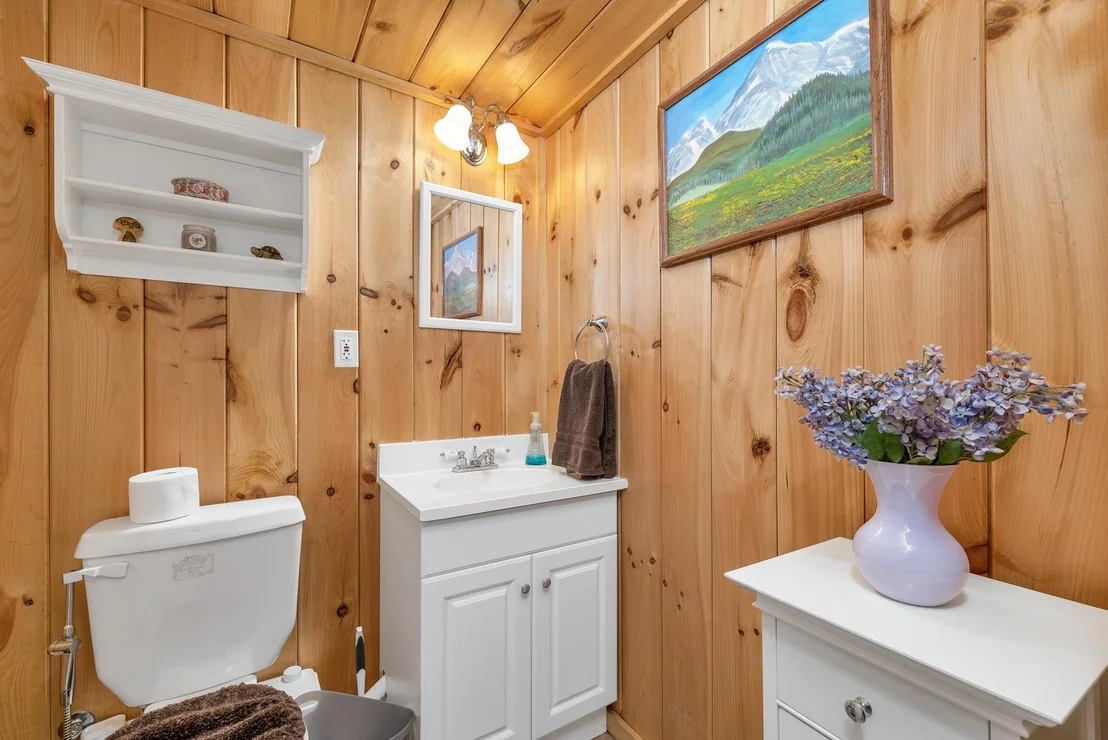 Photo of 109 Beaver