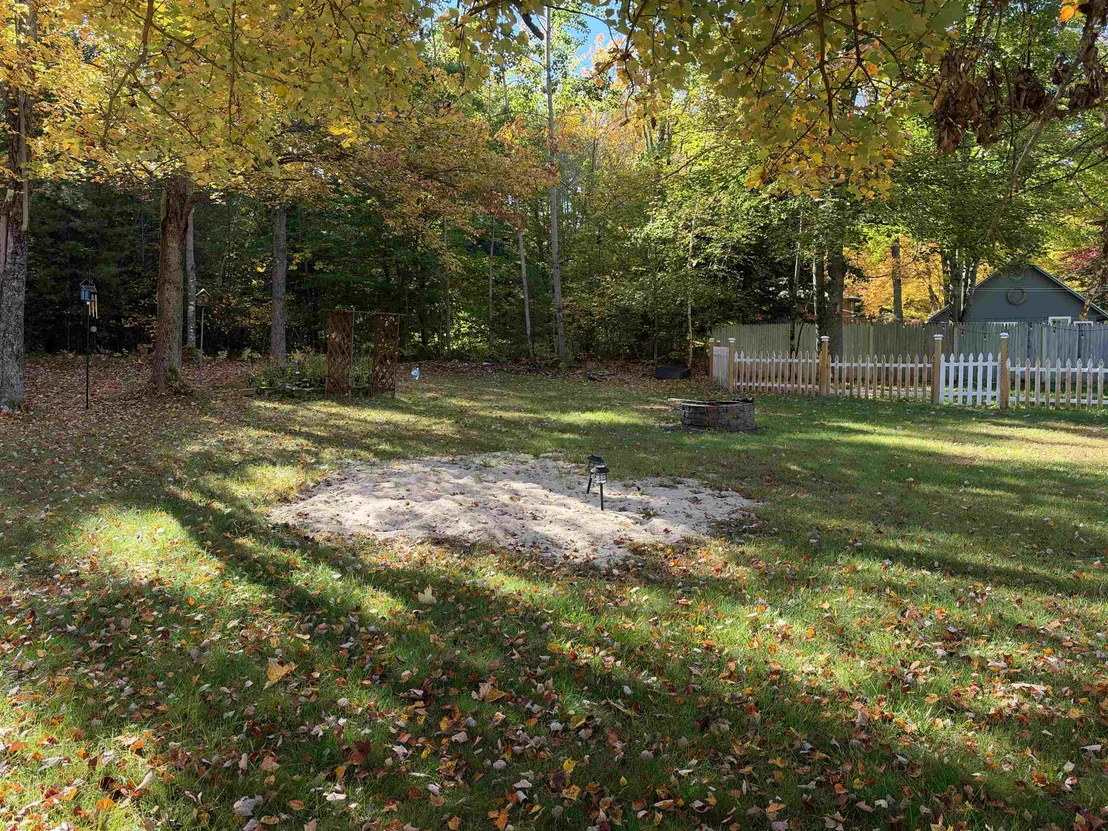 Photo of 40 White Pond