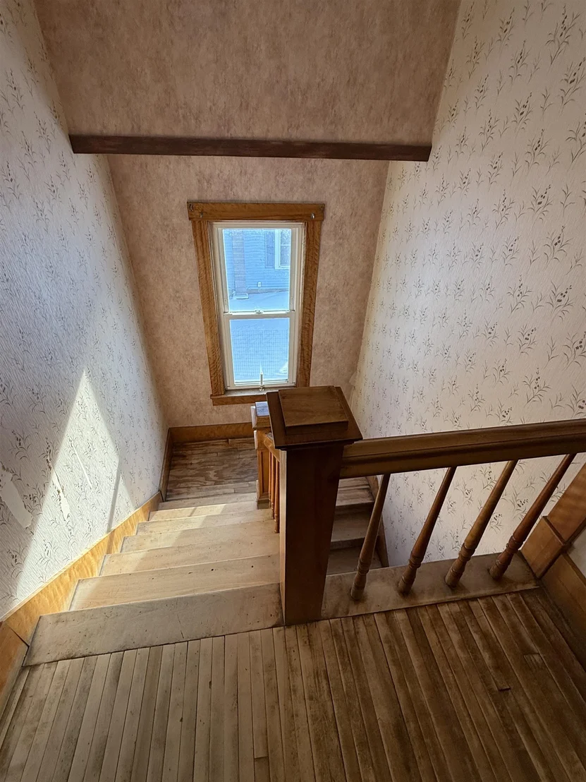 Photo of 220 Hall Stream