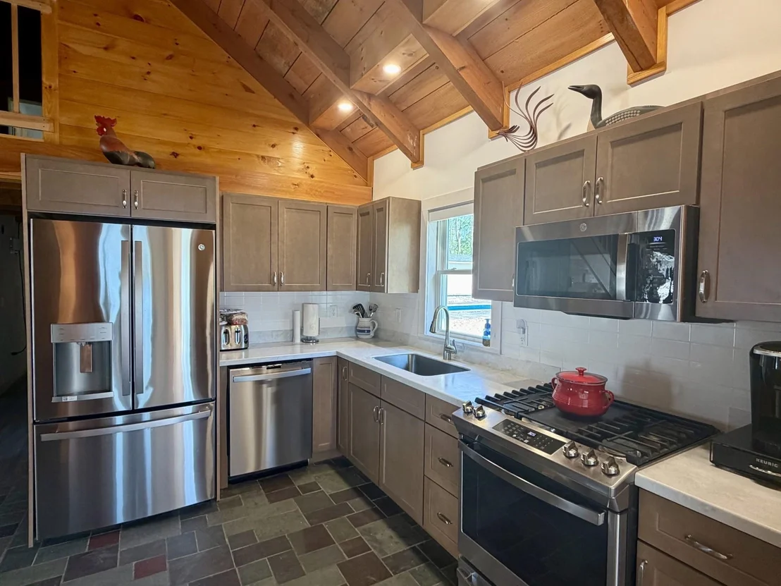 Photo of 3953 West Shore