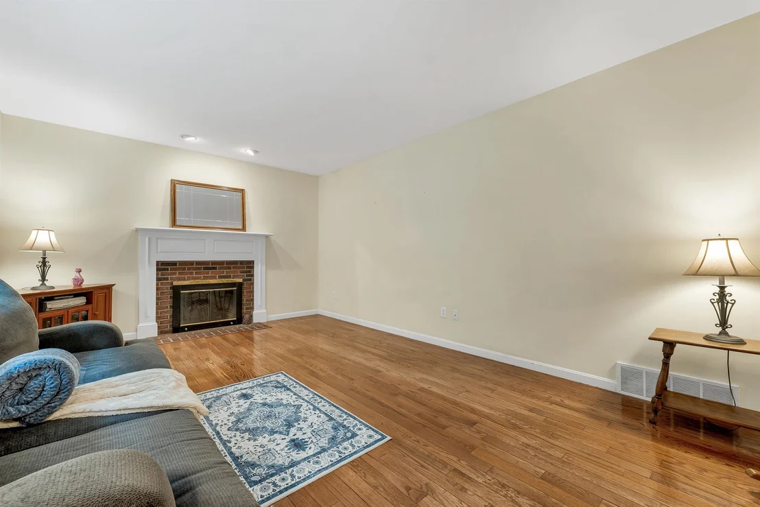 Photo of 55 Dunlap