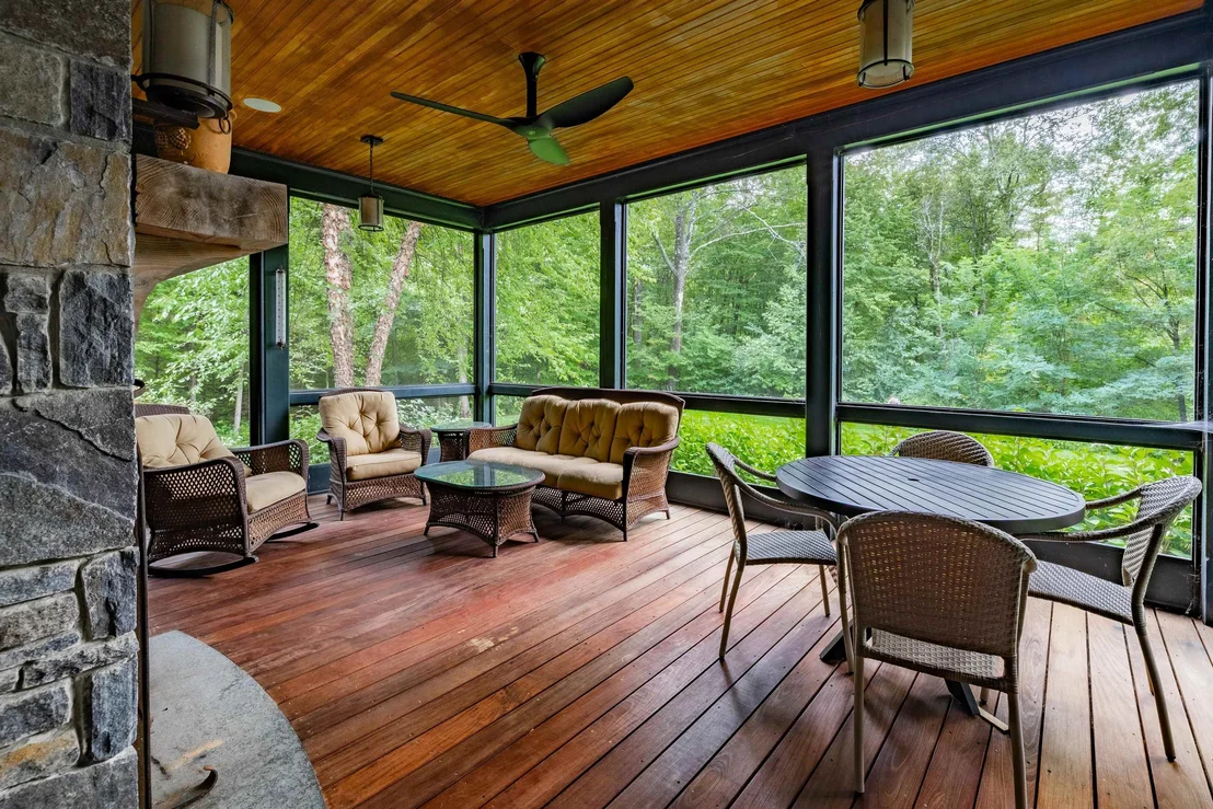 Photo of 422 Shagbark