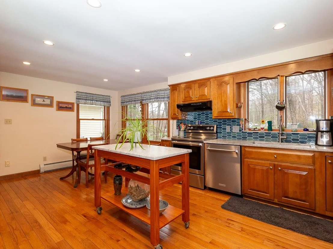 Photo of 8 Laurel