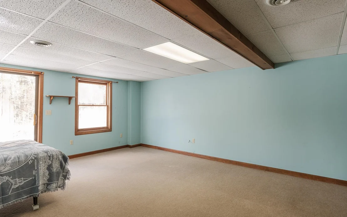 Photo of 521 County