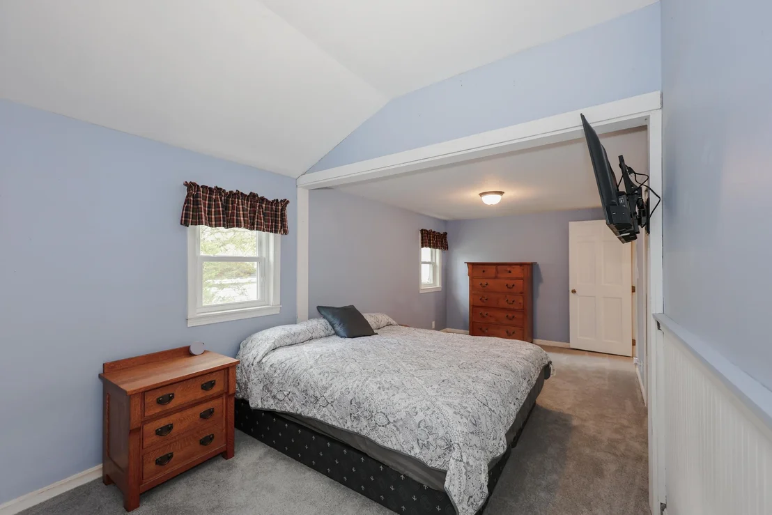 Photo of 9 Riverside