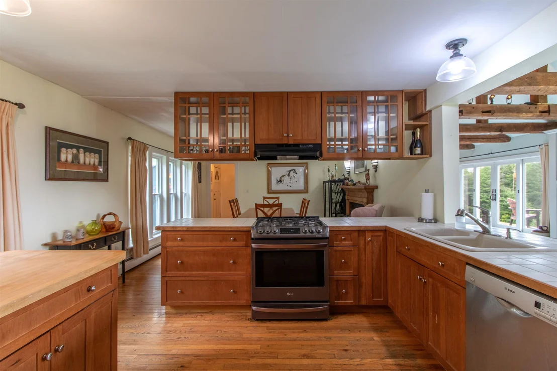 Photo of 388 Dolloff Pond